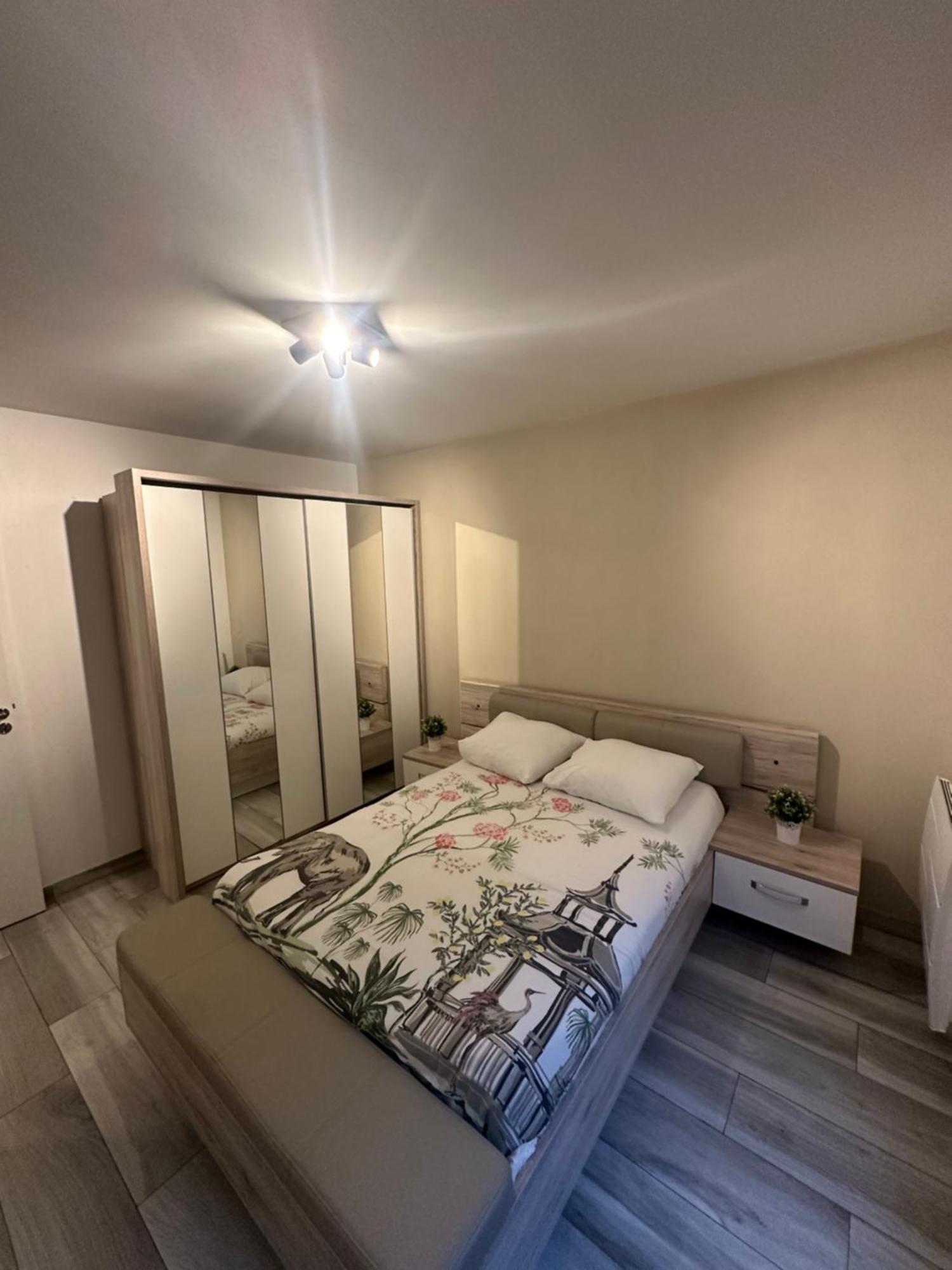 Appartement Proche Paris Et Disney Land. Rosny-sous-Bois Buitenkant foto